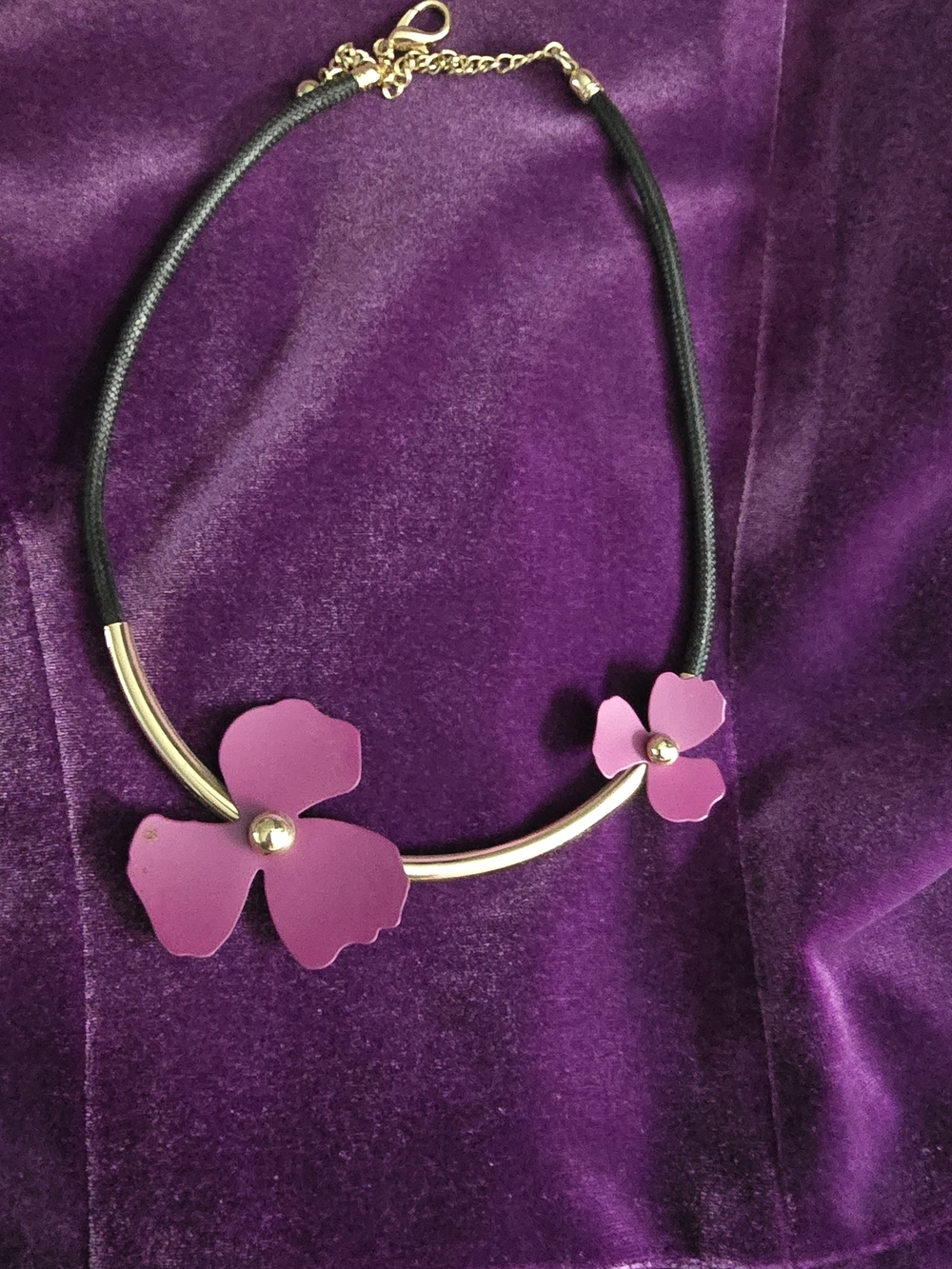 Purple Floral Accent Necklace by